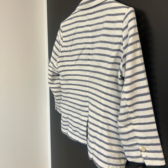 Isabella Sinclair M (Anthropologie) cotton light blazer in great used condition - Picture 3 of 12